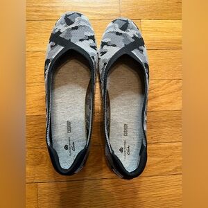Clarks Cloudsteppers Carly Wish Knit Ballet Flats Black Grey Camouflage
